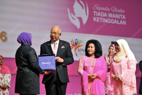 PTJ18_25082016_WANITA