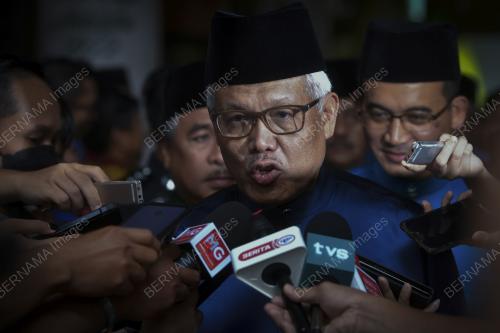 DATUK SERI HAMZAH ZAINUDDIN