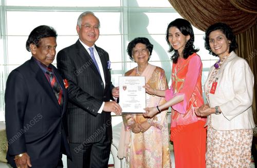 MOHD NAJIB TUN ABDUL RAZAK