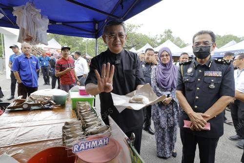 DATUK SERI SALAHUDDIN AYUB