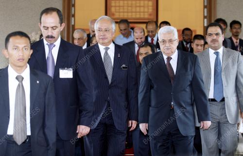 MOHD NAJIB TUN ABDUL RAZAK