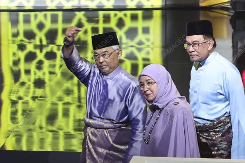 AL-SULTAN ABDULLAH RI'AYATUDDIN AL-MUSTAFA BILLAH SHAH