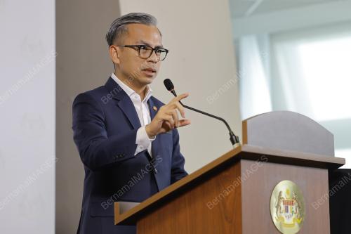 FAHMI FADZIL