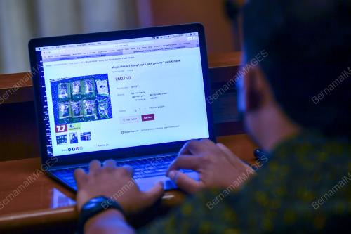 PENJUALAN MINYAK MASAK DALAM TALIAN