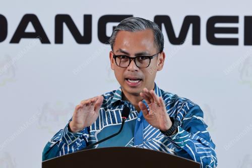 FAHMI FADZIL