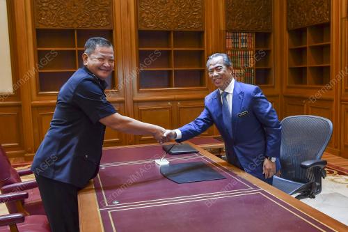 TAN SRI MUHYIDDIN YASSIN