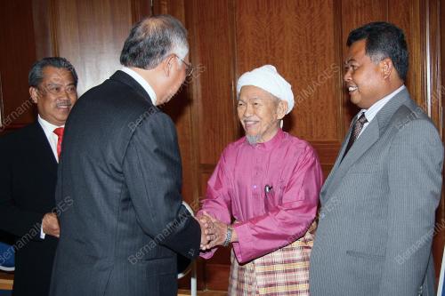 MOHD NAJIB ABDUL RAZAK
