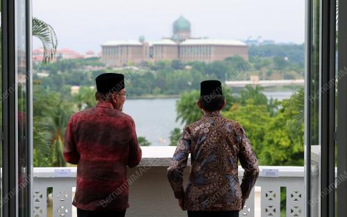 DATUK SERI ANWAR IBRAHIM
