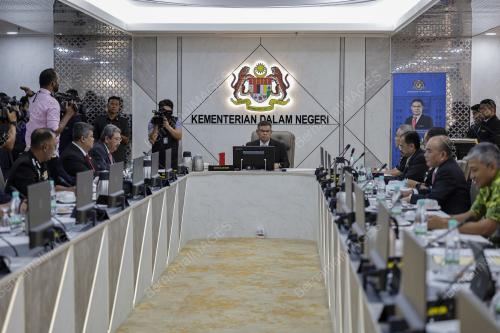 DATUK SERI SAIFUDDIN NASUTION ISMAIL