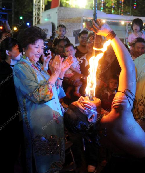 DATUK SERI DR NG YEN YEN
