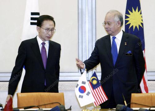 MOHD NAJIB TUN ABDUL RAZAK