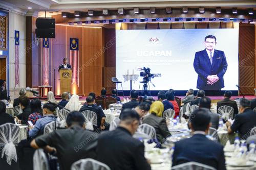 DATUK SERI SAIFUDDIN NASUTION ISMAIL