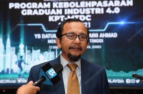DATUK NORHALIM YUNUS