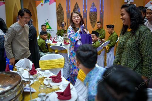 HANNAH YEOH