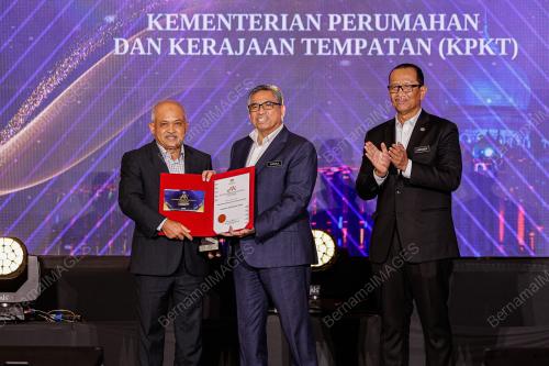 TAN SRI SHAMSUL AZRI ABU BAKAR