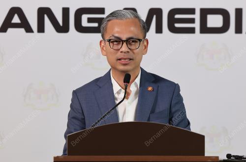 FAHMI FADZIL