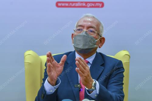 DATUK SERI MAHDZIR KHALID