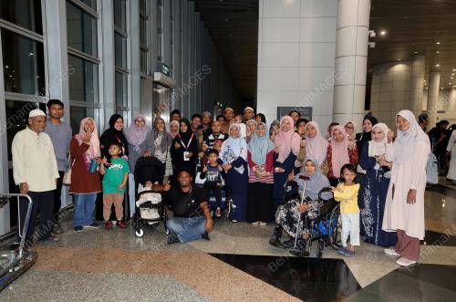 KETIBAAN JEMAAH HAJI PENERBANGAN PERTAMA