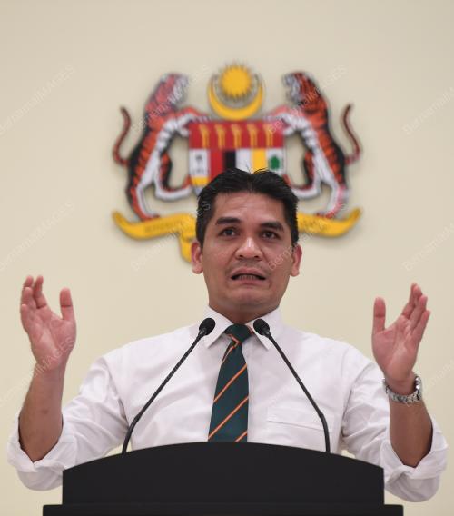 DR MOHD RADZI MD JIDIN
