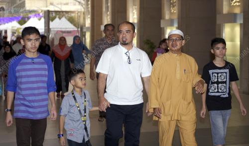 PTJ19_15072014_TOURISM
