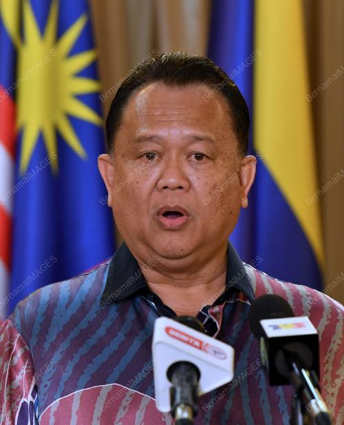 DATUK SERI ALEXANDER NANTA LINGGI