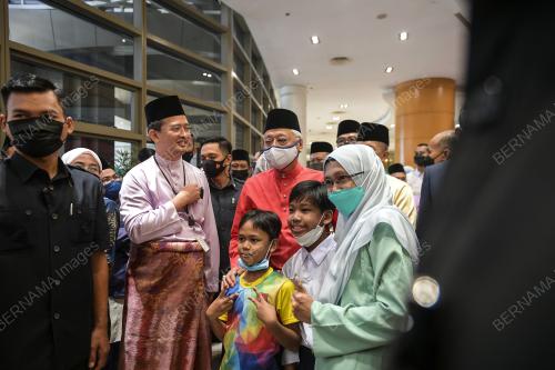 DATUK SERI ISMAIL SABRI YAAKOB