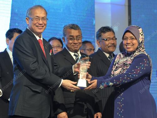 PTJ19_17122014_ANUGERAH