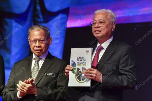 DATUK SERI ISMAIL SABRI YAAKOB