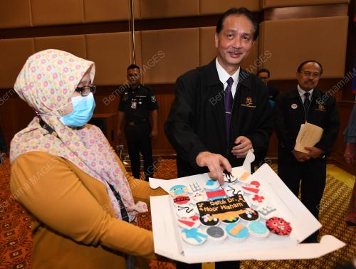 DATUK DR NOOR HISHAM ABDULLAH