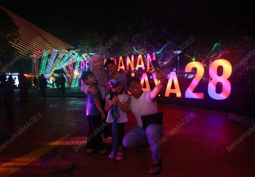 FESTIVAL LENTERA PUTRAJAYA 2024