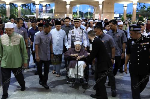 DATUK SERI ANWAR IBRAHIM