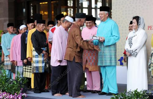 DATUK SERI NAJIB TUN RAZAK
