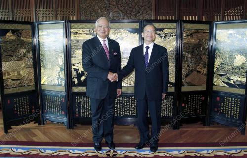 DATUK SERI MOHD NAJIB TUN ABDUL RAZAK
