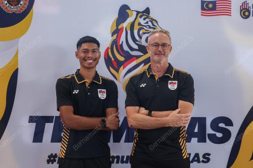 MUHAMMAD AZEEM FAHMI