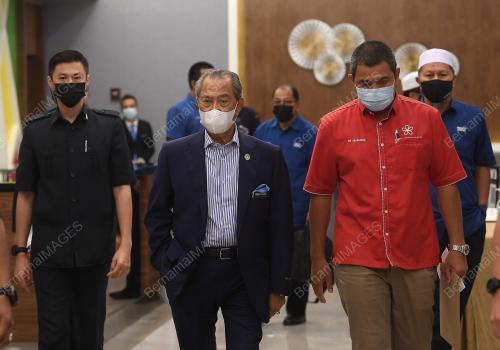 TAN SRI MUHYIDDIN YASSIN