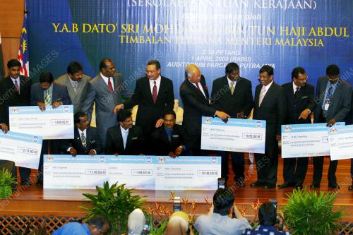 MOHD NAJIB TUN ABDUL RAZAK