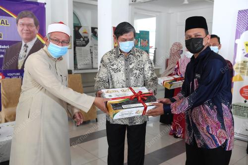 SENATOR DATUK DR ZULKIFLI MOHAMAD AL-BAKRI