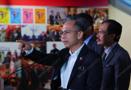 FAHMI FADZIL