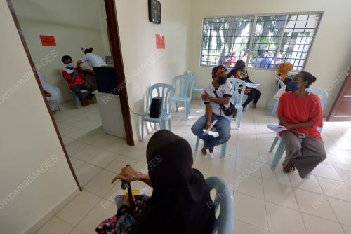 TINJAUAN PEMBERIAN VAKSIN ORANG ASLI