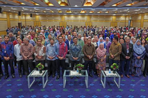 AKMAL NASRULLAH MOHD NASIR