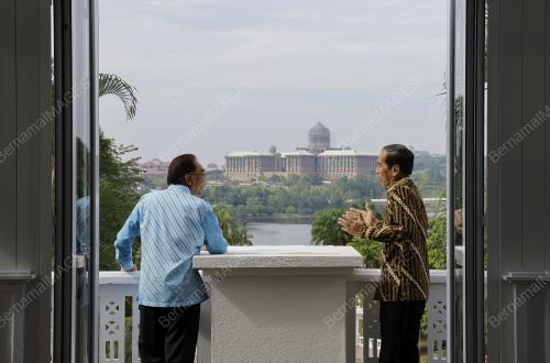 DATUK SERI ANWAR IBRAHIM