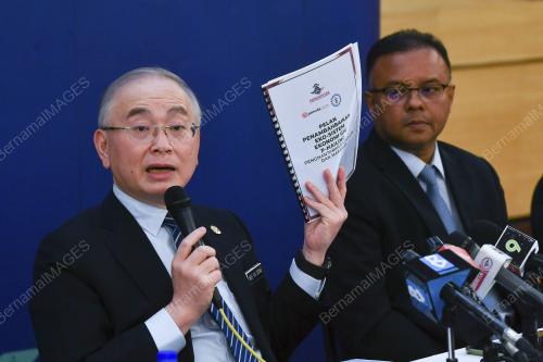 DATUK SERI IR DR WEE KA SIONG