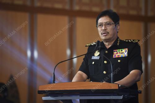DATUK SERI AZAM BAKI