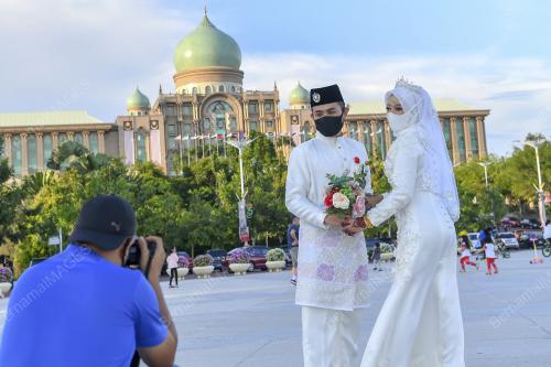 BERIADAH DI PUTRAJAYA