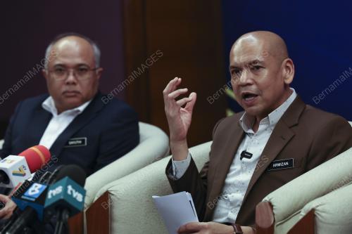 DATUK ARMIZAN MOHD ALI