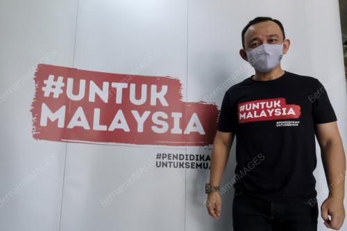 DR MASZLEE MALIK