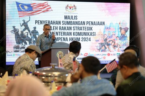 FAHMI FADZIL