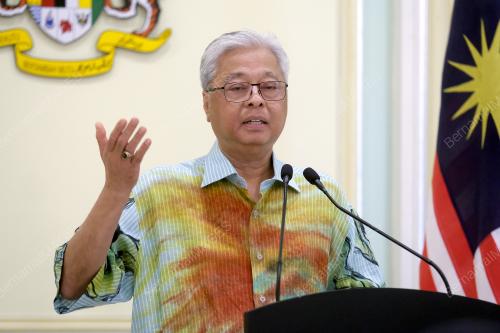 DATUK SERI ISMAIL SABRI YAAKOB