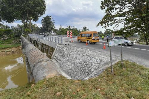 JAMBATAN DENGKIL DIBUKA SEPENUHNYA
