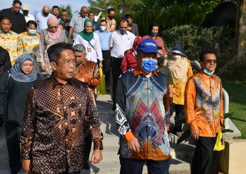 DATUK SERI DR SHAHIDAN KASSIM
